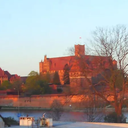 Z Widokiem Na Zamek * Malbork